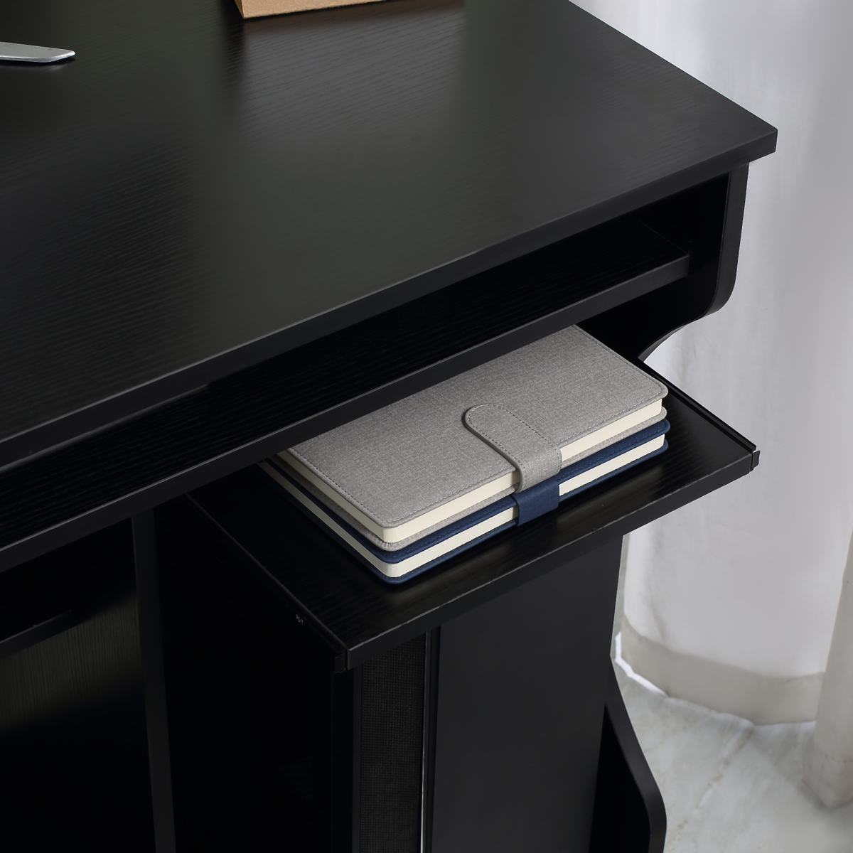 HOMCOM Wheeled Computer Desk with Sliding Keyboard Tray, Black