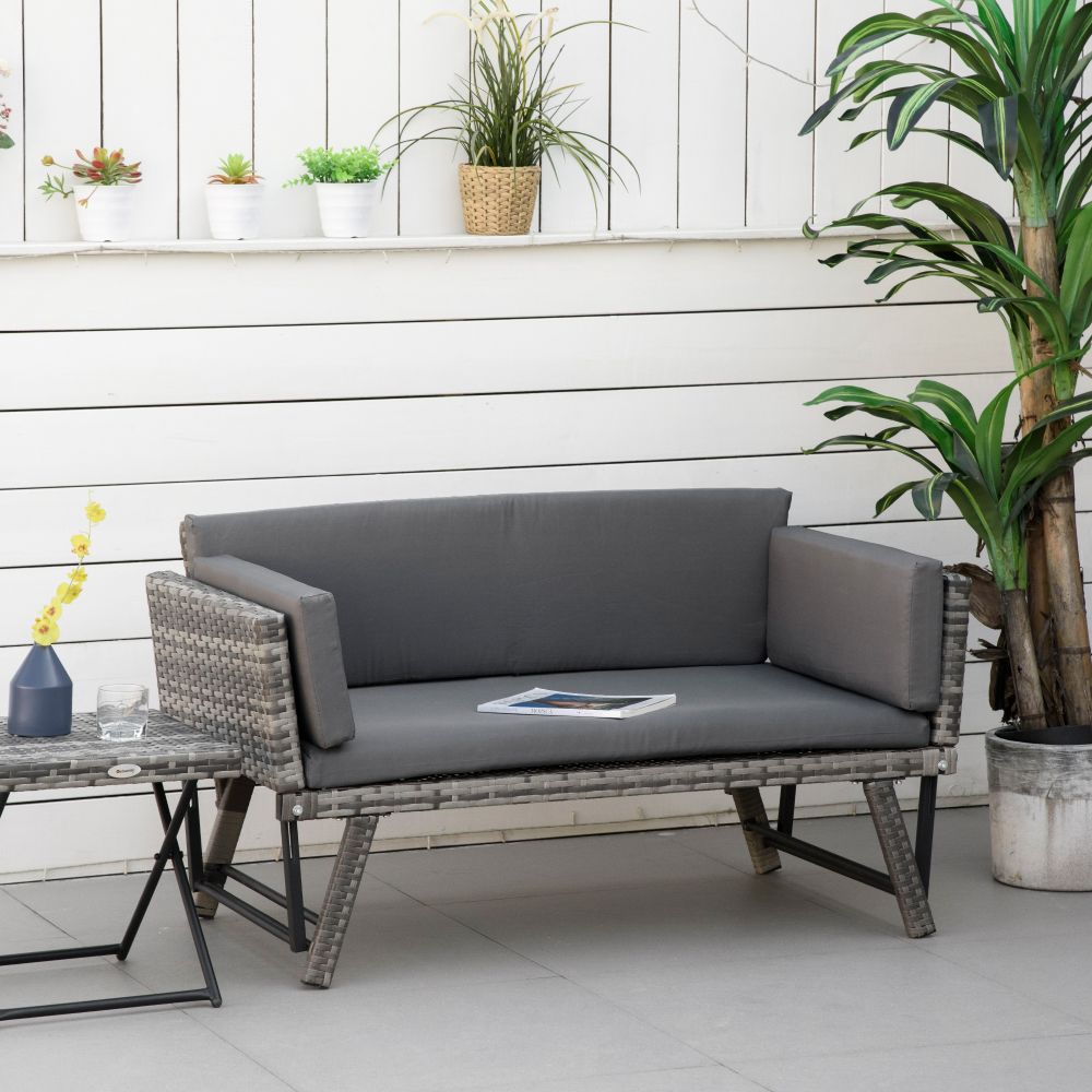 Convertible Rattan Daybed Sofa with Cushions - Perfect for Outdoor Relaxation